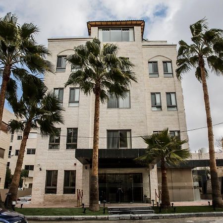 Naylover Hotel Suites Amman Eksteriør billede