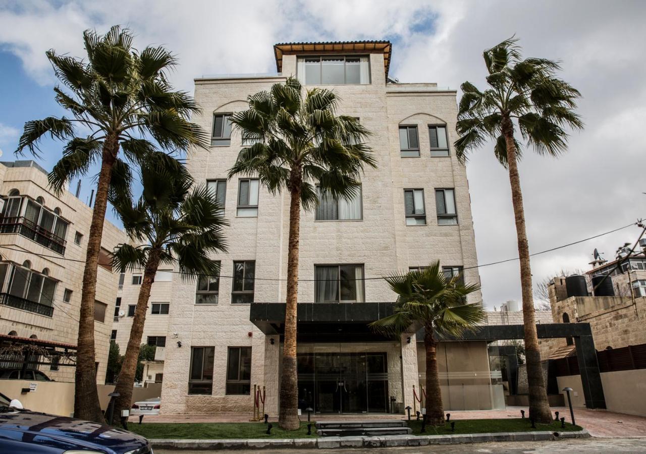 Naylover Hotel Suites Amman Eksteriør billede