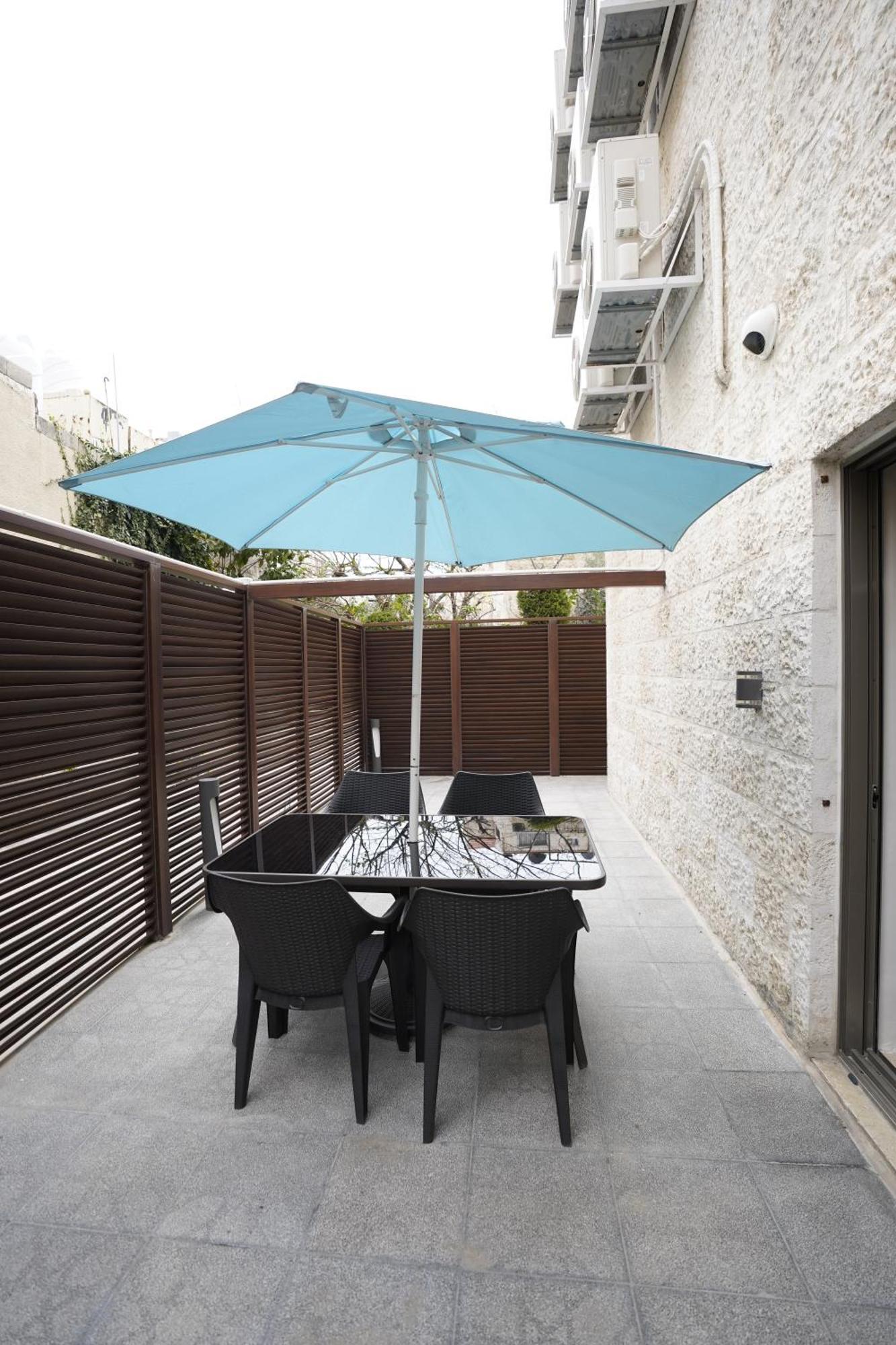 Naylover Hotel Suites Amman Eksteriør billede