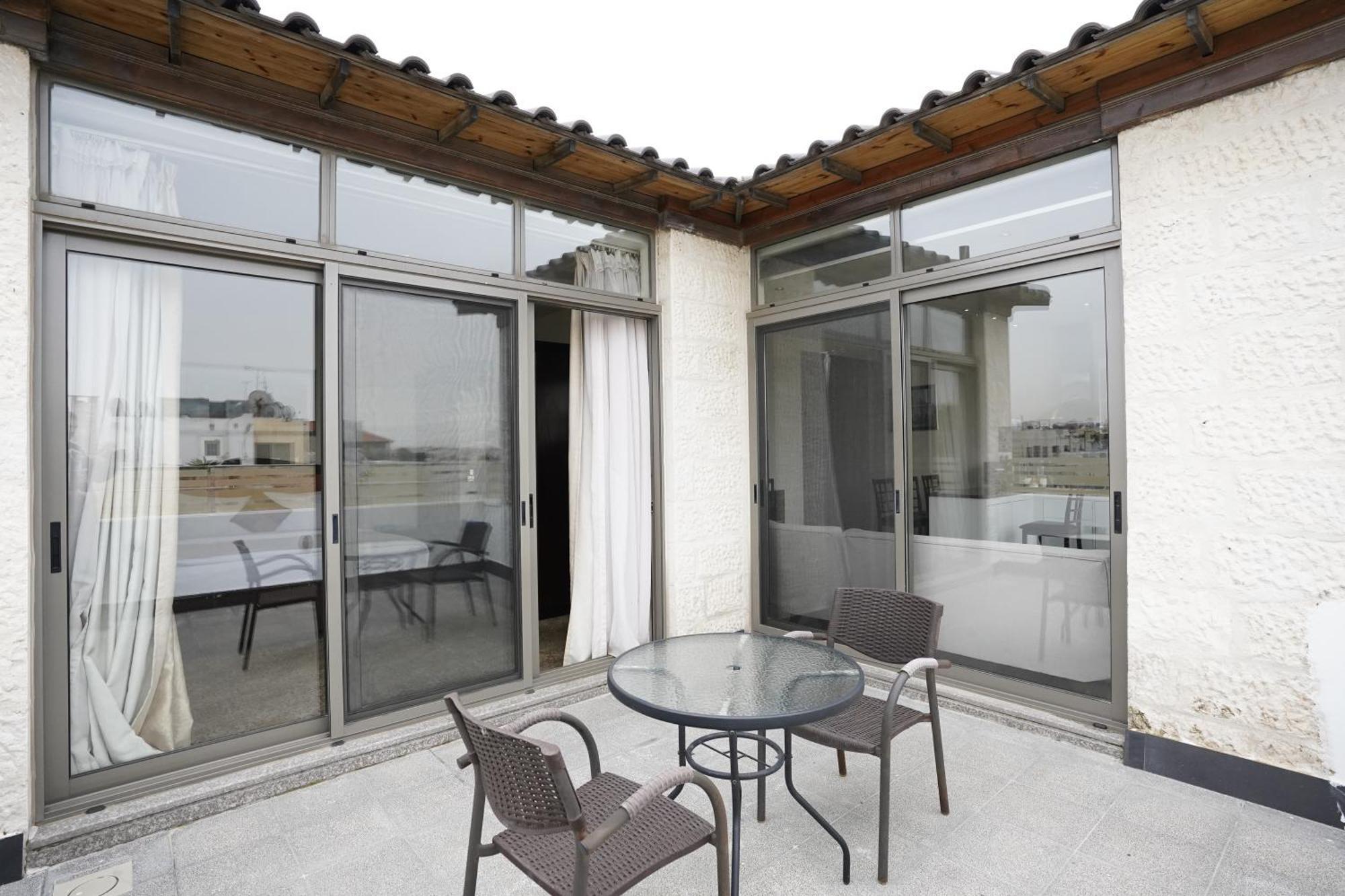 Naylover Hotel Suites Amman Eksteriør billede