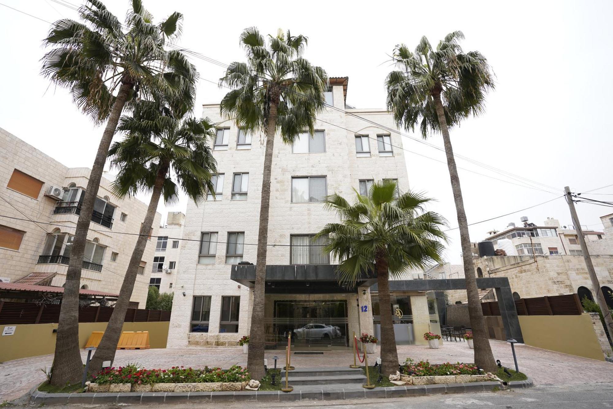 Naylover Hotel Suites Amman Eksteriør billede