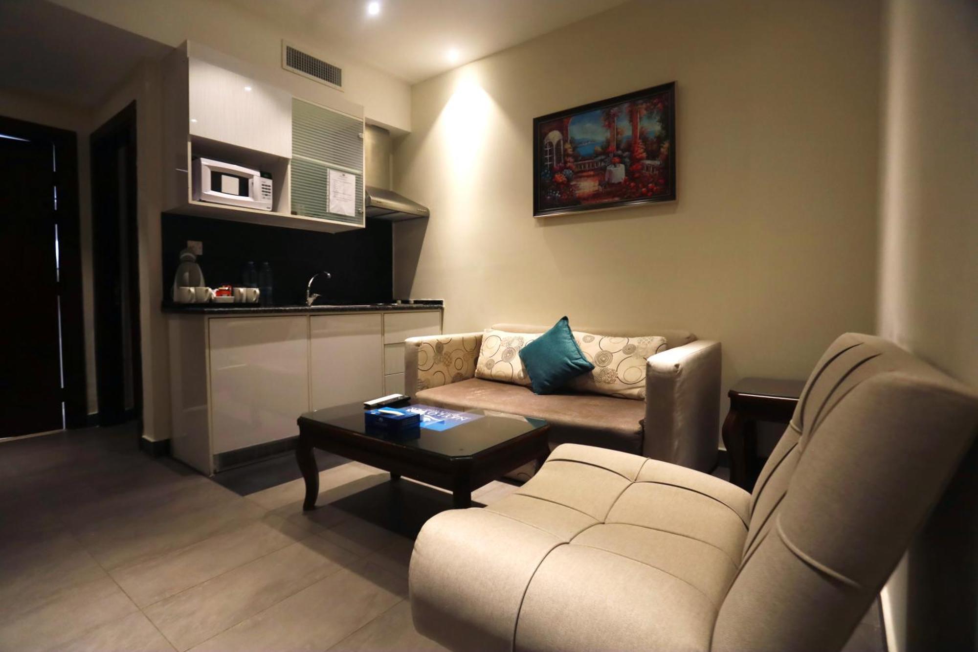 Naylover Hotel Suites Amman Eksteriør billede
