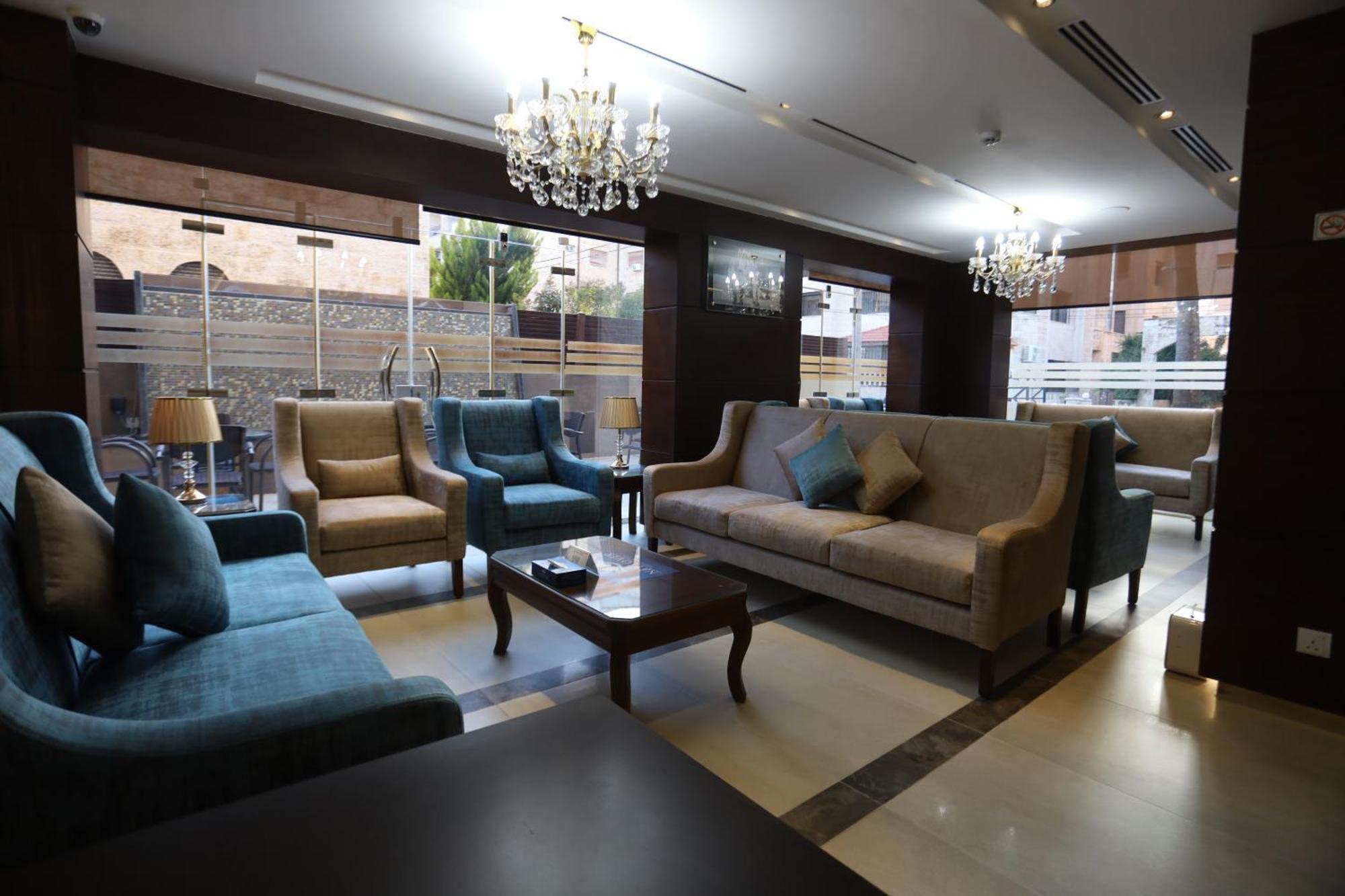 Naylover Hotel Suites Amman Eksteriør billede